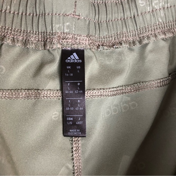 Adidas Womens Aeroready Green Allover Logo Athletic Shorts Size L - Picture 4 of 11